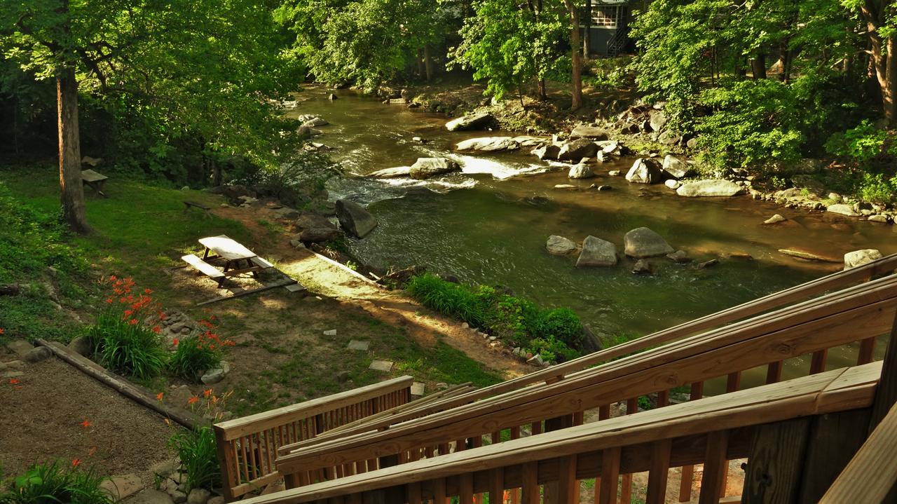 Riverside Lodge At Chimney Rock Exterior photo