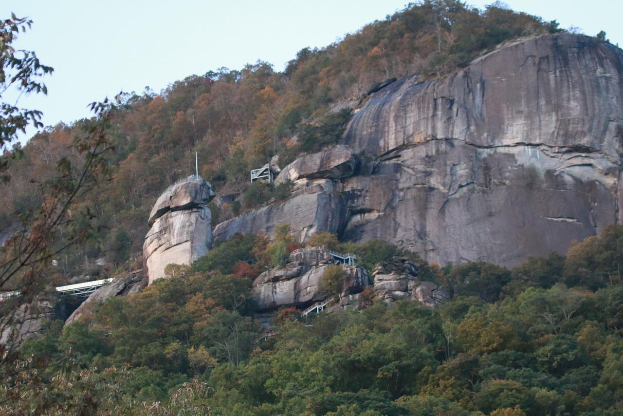 Riverside Lodge At Chimney Rock Exterior photo